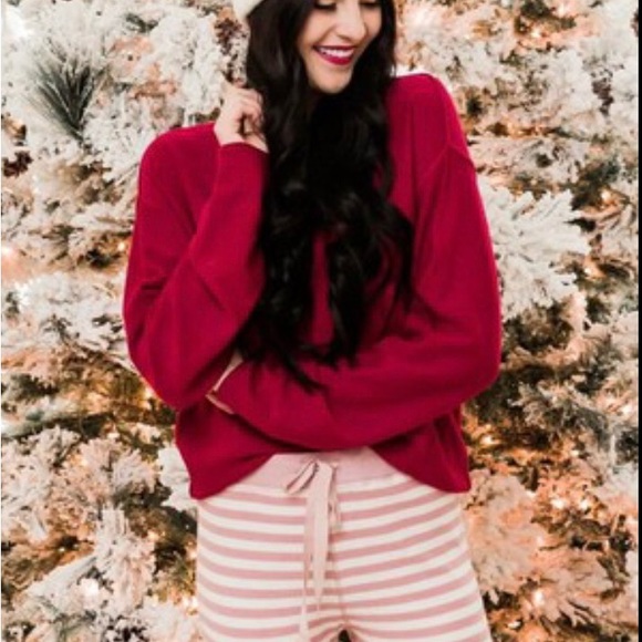 Rachel Parcell Feminine and Classic Christmas Pajama Jogger Set S/M - Picture 3 of 16